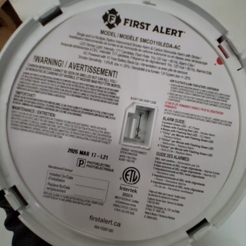 BRK FIRST ALERT HARDWIRED SMOKE AND CARBON MONOXIDE ALARM WITH LED STROBE - WHITE (MODEL: SMCO110LED-AC) image 2
