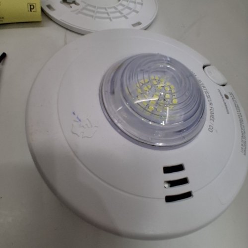 BRK FIRST ALERT HARDWIRED SMOKE AND CARBON MONOXIDE ALARM WITH LED STROBE - WHITE (MODEL: SMCO110LED-AC) image 4