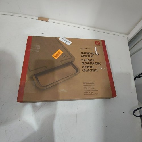 ZWILLING BBQ+ CUTTING BOARD WITH TRAY - 15.6" X 12" - NATURAL (MODEL: 1026185) image 5