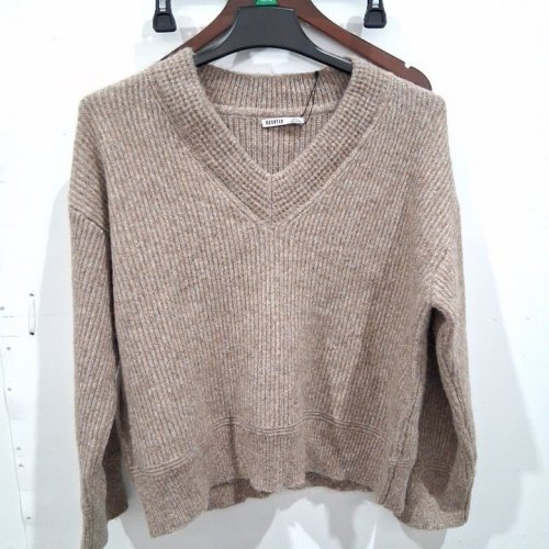 WOMEN'S DEVOTED V-NECK KNIT SWEATER - LARGE - TAUPE (STYYLE: 2827042 WL) image 2