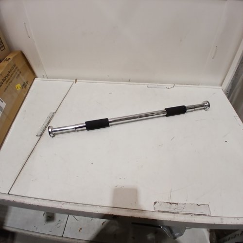 ADJUSTABLE DOORWAY PULL-UP BAR - CHROME AND BLACK image 2