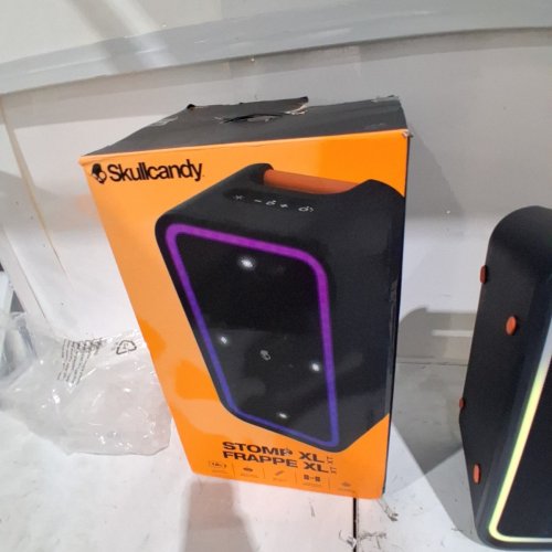 SKULLCANDY STOMP XL WIRELESS BLUETOOTH PARTY SPEAKER - INTEGRATED CARRY HANDLE​, IPX5 WATER RESISTANCE, 12-HOUR BATTERY LIFE - BLACK ORANGE (MODEL:2SKSK1851/4449801) image 6