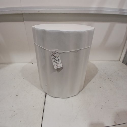 CONCRETE OUTDOOR SIDE TABLE - 15.35" X 15.35" X 18.11" - ANTIQUE WHITE image 2