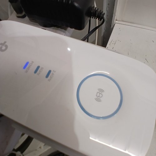 TP-LINK AC1900 WIFI RANGE EXTENDER - COVERS UP TO 2800 SQ.FT. AND 35 DEVICES, UP TO 1900MBPS - (MODEL: RE550) image 2