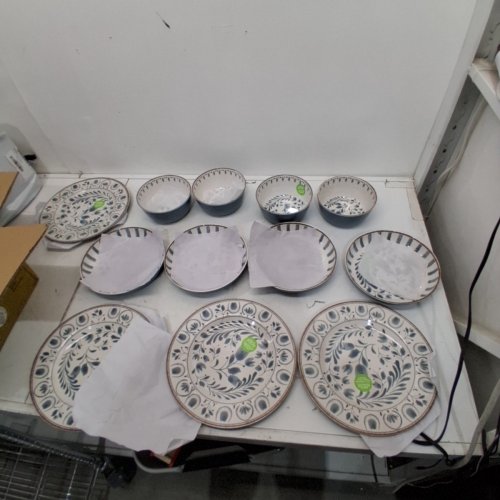 12PC BHG FLORAL DINNERWARE SET - 11"/6.5"/8.5" - BLUE image 4