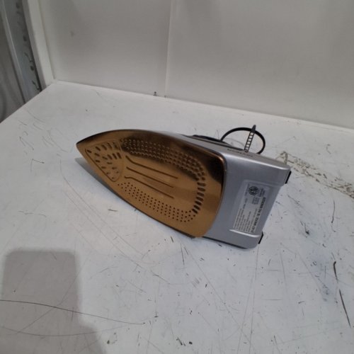 CONAIR EXTREME STEAM PRO STEAM IRON 1875 WATT - (MODEL: IR2342C) image 4