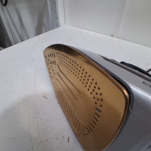 CONAIR EXTREME STEAM PRO STEAM IRON 1875 WATT - (MODEL: IR2342C) image 5