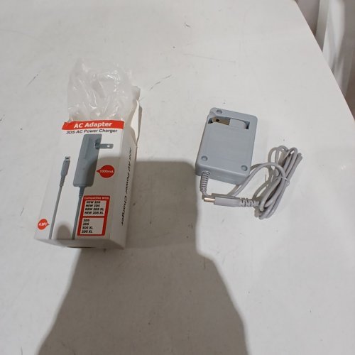 THIRD PARTY NINTENDO 3DS AC POWER ADAPTER - 100-240V - GREY image 2