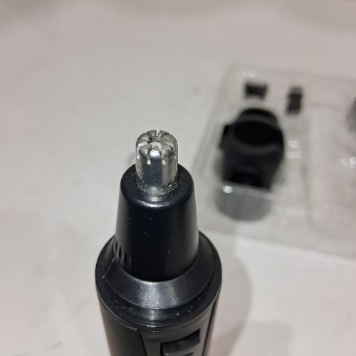 6PC RECHARGEABLE EAR AND NOSE HAIR TRIMMER FOR MEN AND WOMEN (MODEL: XJQ-3580) image 3