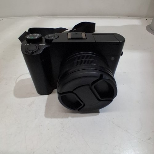 4K 64MP DIGITAL CAMERA WITH FLASH & 16X ZOOM - 2.8" DISPLAY - BLACK (MODEL: DC218) image 3