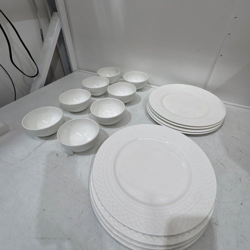 16PC MIKASA LOUIS BONE CHINA DINNERWARE SET, 8 appetizer BOWLS, 8 SALAD PLATES - WHITE (MODEL: 1775288) image 3