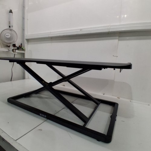 VIVO ULTRA-SLIM SINGLE TOP HEIGHT ADJUSTABLE STANDING DESK RISER - COMPACT SIT/STAND DESKTOP CONVERTER FOR MONITOR OR LAPTOP - BLACK (MODEL: DESK-V001J) image 3