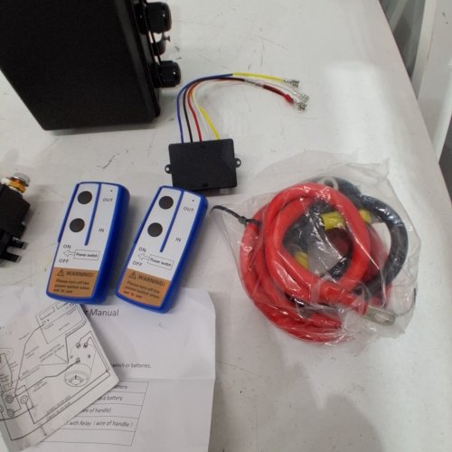 WINCH SOLENOID CONTACTOR RELAY WITH CONTACTOR BOX AND TWIN REMOTE CONTROL - 12V - 500A - BLACK image 3