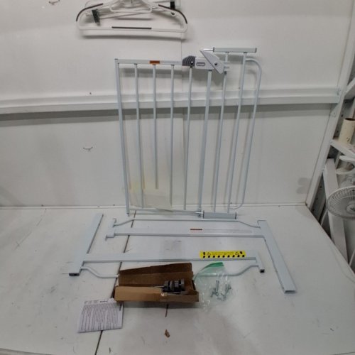 REGALO EASY STEP SAFETY GATE - 29"- 38.5" - WHITE (MODEL: 1160-DS) image 2