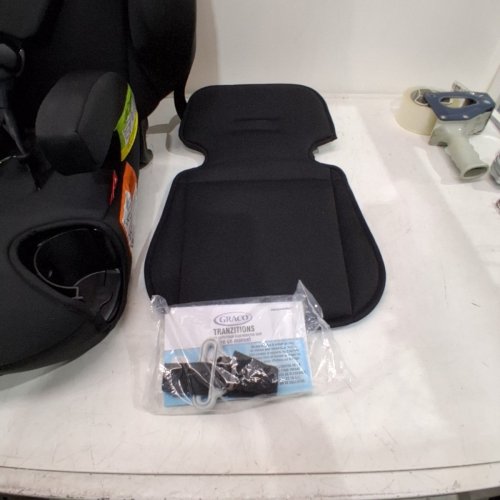GRACO C20 TRANZITIONS 3-IN-1 HARNESS BOOSTER CAR SEAT - 100LBS CAP - BLACK (MODEL: 2035724) image 4