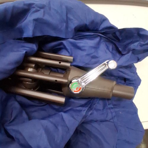 GARVEE PATIO UMBRELLA WITH CRANK LIFT & PUSH BUTTON TILT - 9FT - BLUE (model:ppg_34flnqdl) image 5