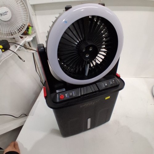 INFINITY X1 SOLAR MISTING FAN - 500LM - BLACK (MODEL: 1985328) image 3