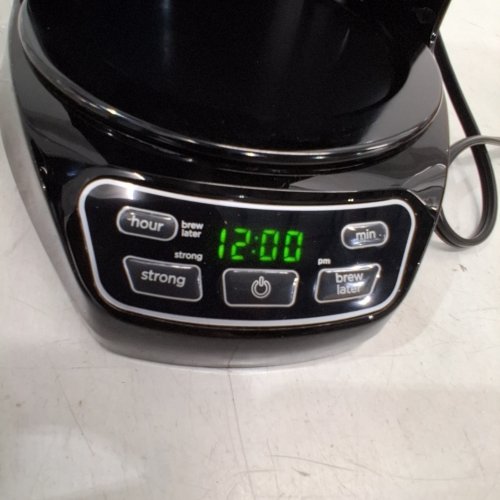 BLACK AND DECKER 12-CUP COFFEE MAKER WITH VORTEX TECHNOLOGY - BLACK (MODEL: CM1110BC) image 2
