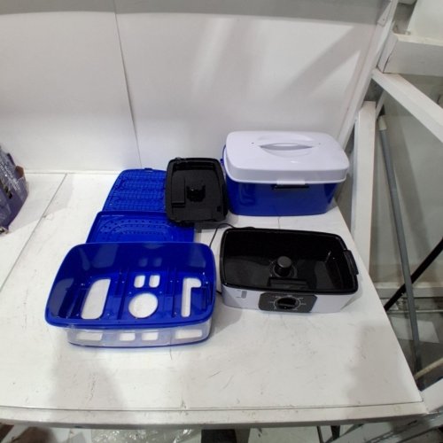 STARFRIT ELECTRIC HOT-DOG STEAMER - HOLDS 12 HOTDOGS - BLUE (MODEL: 024730) image 3