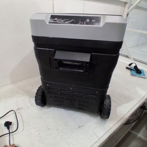 EUHOMY PORTABLE ELECTRIC COOLER AND FREEZER WITH WHEELS & 2 COMPARTMENTS - 50L - 12V DC / 110-240V AC - BLACK/GREY (MODEL: CFB-50) image 8