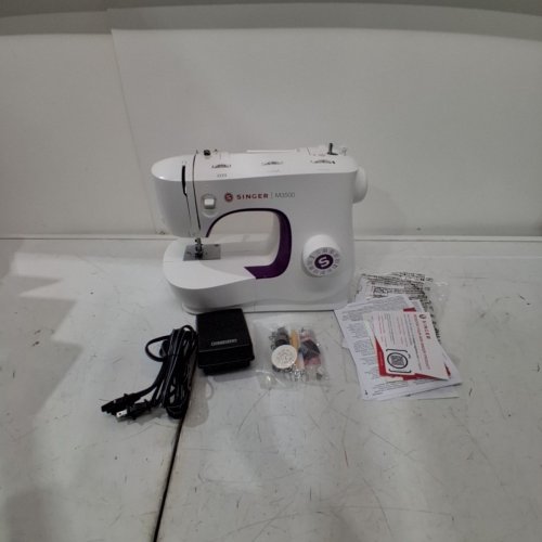 SINGER M3500 32 STITCH SEWING MACHINE - WHITE/PURPLE (MODEL: M3500) image 4