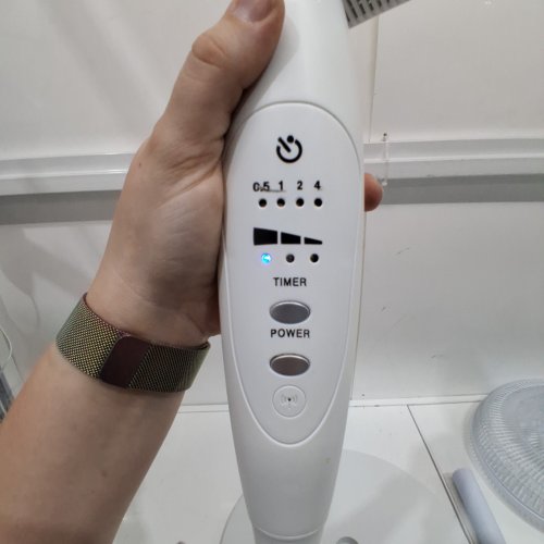 BLACK+DECKER STAND FAN WITH REMOTE - 16" - WHITE (MODEL: BFSR16W) image 2