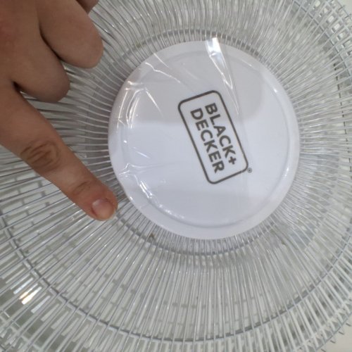 BLACK+DECKER STAND FAN WITH REMOTE - 16" - WHITE (MODEL: BFSR16W) image 4