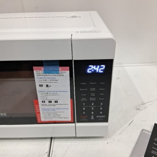 FRIGIDAIRE 900W POWERFUL COUNTERTOP MICROWAVE - 0.9 CU. FT. - WHITE (MODEL: EMW953-B-WHITE) image 5