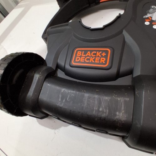 BLACK+DECKER CORDLESS 3-IN-1 STRING TRIMMER, EDGER, AND LAWN MOWER - 6.5 AMP - ORANGE/BLACK (MODEL: MTC220/LST220) image 4