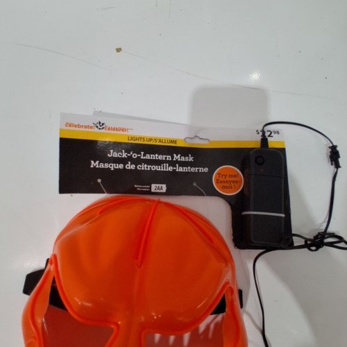 WAY TO CELEBRATE! LIGHT-UP JACK-O-LANTERN MASK - ORANGE image 3
