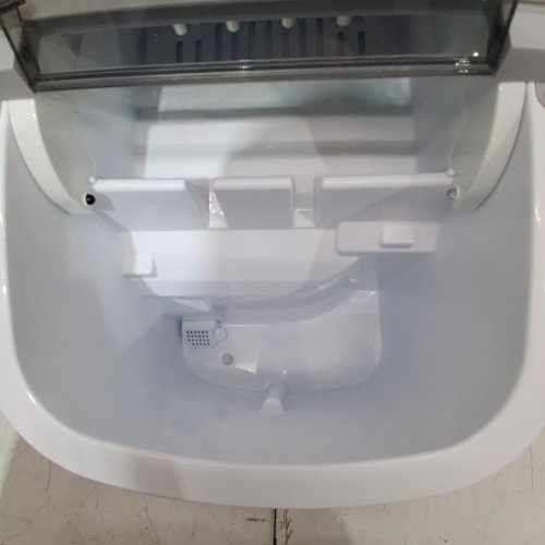 FRIGIDAIRE COMPACT COUNTERTOP ELECTRIC ICE MAKER - MAKES 26LBS OF ICE/DAY - SILVER (MODEL: EFIC189-B-SILVER) image 5