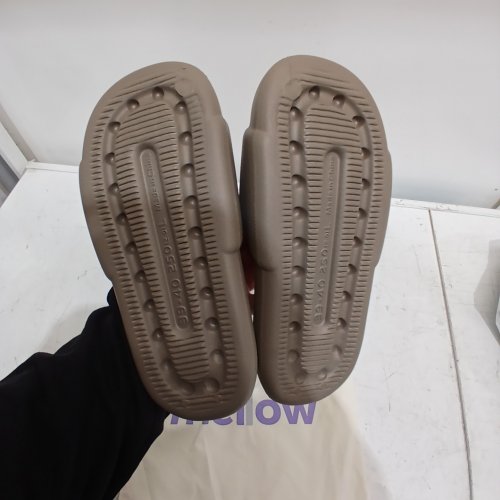 MELLOW SLIDE SANDALS - SIZE 7 - TAUPE image 4