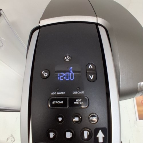 KEURIG K-ELITE SINGLE SERVE K-CUP COFFEE MAKER WITH ICED BREW FUNCTION - 75OZ RESERVOIR - BLACK/BRUSHED SILVER (MODEL: K90) image 2