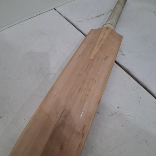 KOOKABURRA KAHUNA 350 ENGISH WILLOW CRICKET BAT - SHORT HANDLE - WOOD/WHITE (MODEL: KAHUNA 350) image 5