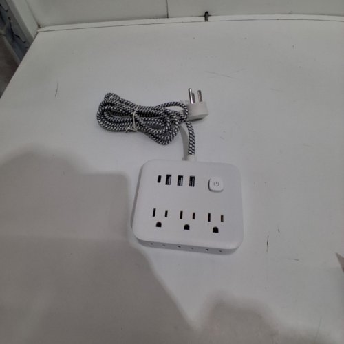SURGE PROTECTOR POWER STRIP WITH USB PORTS - 3 USB-A PORTS, 1 USB-C PORT, 6 AC OUTLETS - WHITE (MODEL: EL-112) image 3