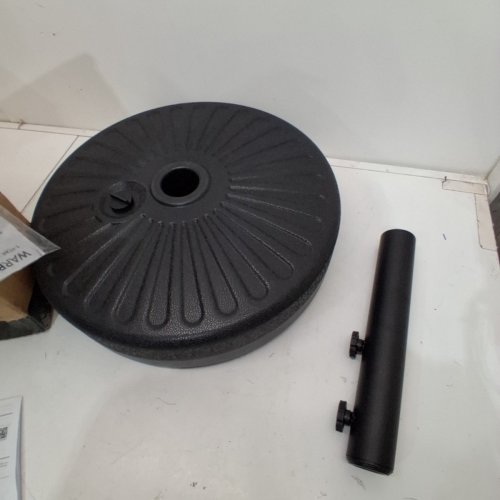 JEARY WATER FILLED PATIO UMBRELLA STAND - 81.5LBS MAX - BLACK (MODEL: A091-004-001-044) image 2