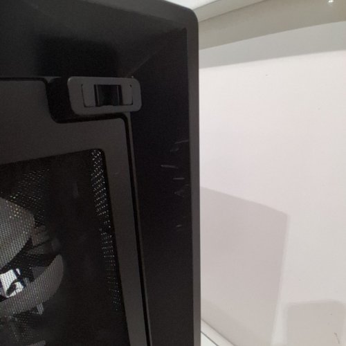 CORSAIR 4000D RS AIRFLOW TEMPERED GLASS MID-TOWER PC CASE WITH 3 CORSAIR RS FANS - BLACK (MODEL: CC-9011312-WW) image 3