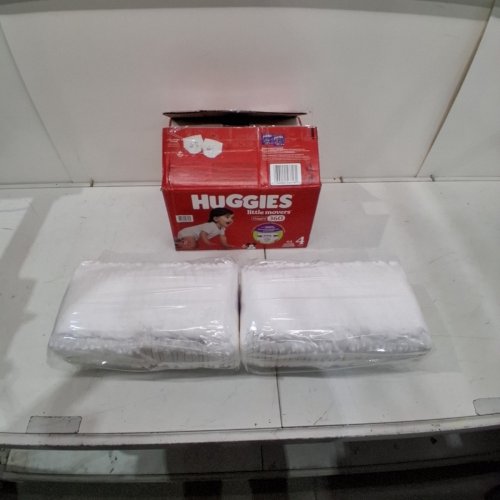 64PK HUGGIES LITTLE MOVERS HUGGFIT BABY DIAPERS WITH 360° WAISTBAND - SIZE 4 (22 - 37LB) (MODEL: 5661600) image 2