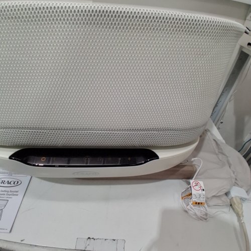 GRACO SMARTSENSE SOOTHING BASSINET BASSINET & ROCKER WITH CRY DETECTION TECHNOLOGY 100% ORGANIC COTTON SHEET - LUNA (MODEL: 2227904) image 2