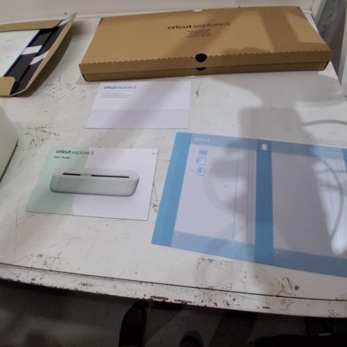 CRICUT EXPLORE 5 ESSENTIAL BUNDLE KIT- 12" - TAUPE image 3