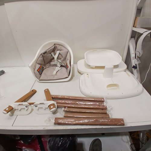 MAXI-COSI 8-IN-1 MOA HIGHCHAIR - 50LBS CAP - (MODEL: 03145CGMT) image 2