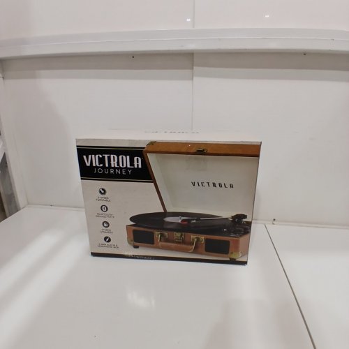 VICTROLA "THE JOURNEY" VINTAGE 3-SPEED BLUETOOTH SUITCASE TURNTABLE WITH SPEAKERS - COGNAC BROWN / BLACK (MODEL: VSC-550BT-CG) image 5