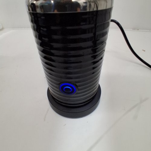 NESPRESSO AEROCCINO 3 ELECTRIC HOT & COLD MILK FROTHER - BLACK (MODEL: 3694) image 3