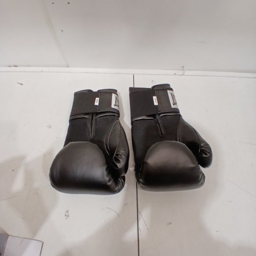 2PC EVERLAST PRO STYLE TRAINING BOXING GLOVES, LEFT-HANDED ONLY - 14 OZ & 16 OZ - BLACK image 3