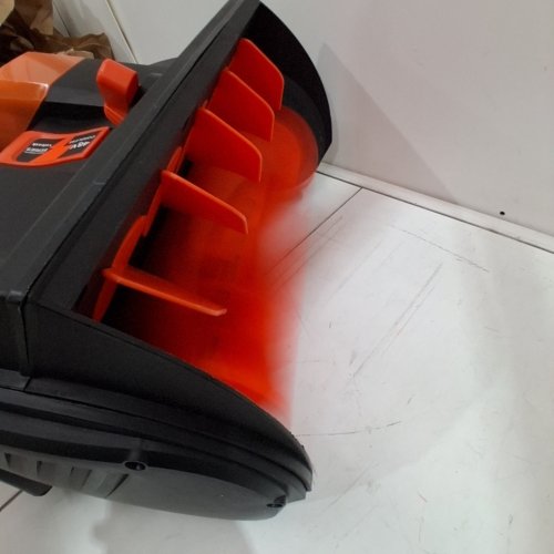 VOLTASK CORDLESS CORDLESS SNOW BLOWER WITH 2 BATTERIES & CHARGER - 16" - 48V - BLACK/ORANGE (MODEL: CSS004-160OR-CAVK/CSS004-160) image 2