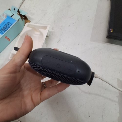ONN. BLUETOOTH MINI RUGGED SPEAKER WITH TWS SYNC MODE - BLACK image 2
