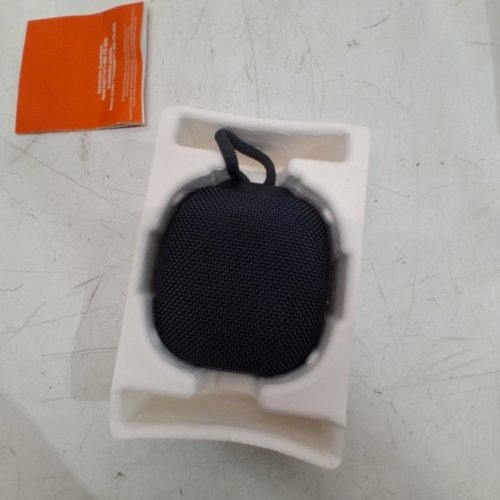ONN. BLUETOOTH MINI RUGGED SPEAKER WITH TWS SYNC MODE - BLACK image 3