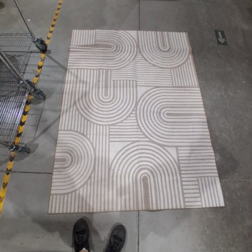 NON-SLIP GEOMETRIC AREA RUG - 7FT X 5FT - BEIGE/GREY image 2