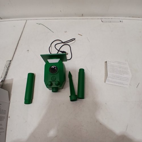 3FREE OUTDOOR ULTRASONIC WATERPROOF SOLAR POWERED ANIMAL REPELLER - GREEN image 3