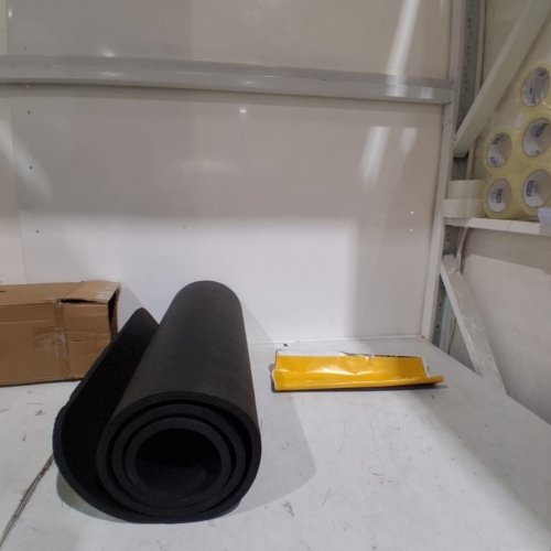 CAP BARBELL HIGH DENSITY EXERCISE YOGA MAT WITH STRAP - 24" X 68" - BLACK (MODEL: MTIS-6523-12BK) image 3